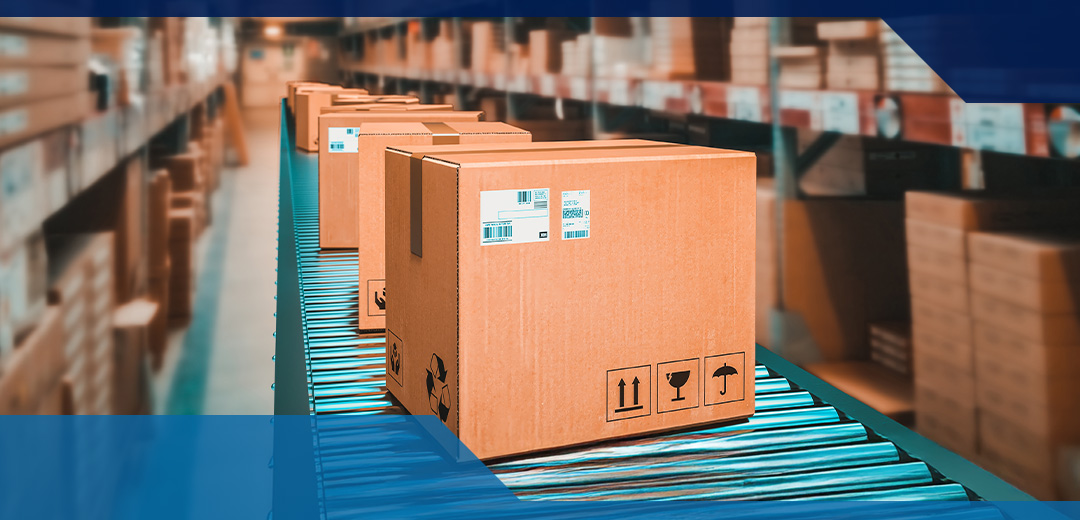 Boxes on a conveyor belt in a warehouse